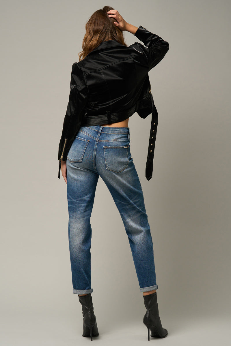 Dark Wash Girlfriend Stretched Jeans - Insanegene.com