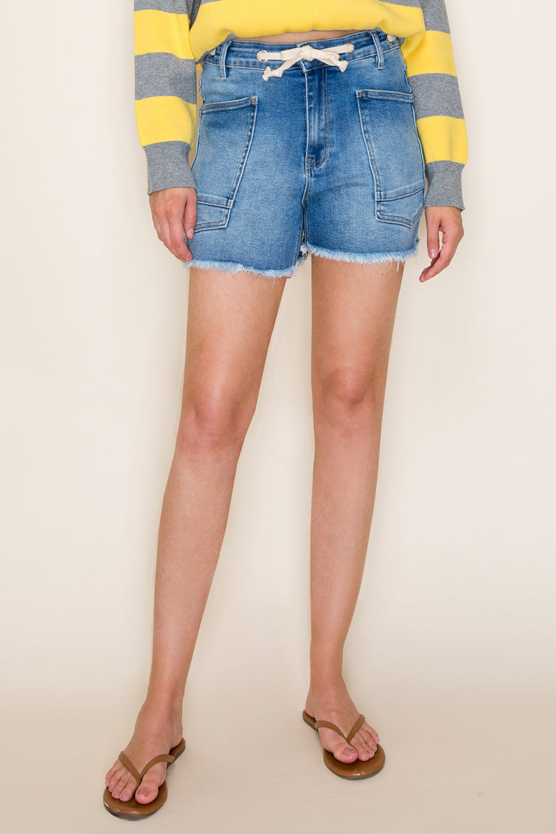 DRAWSTRING TIE WAIST SHORTS