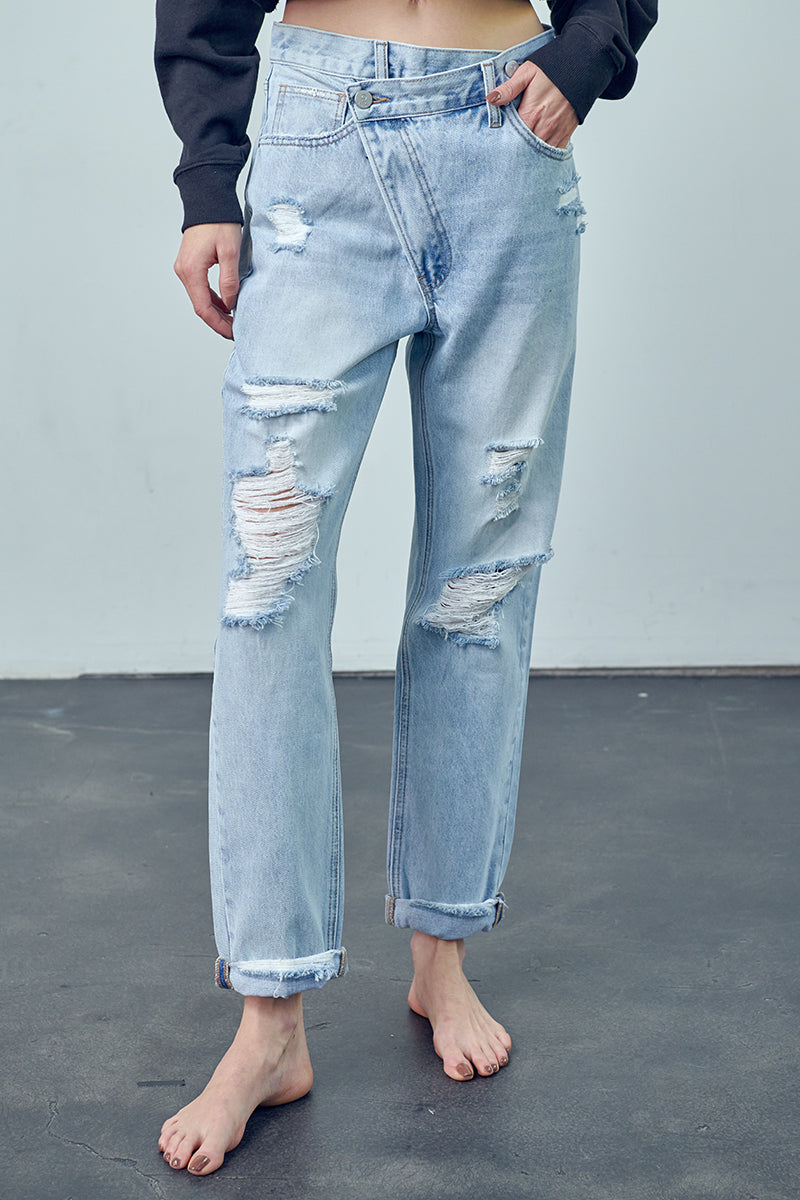 Insane Crossover Boyfriend Jeans - Insanegene.com